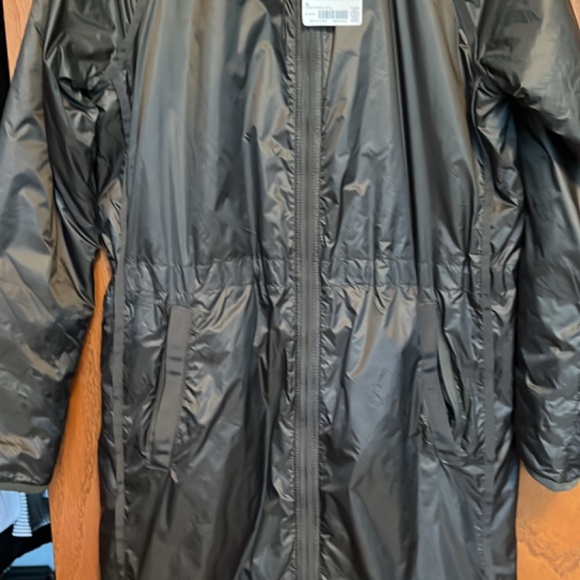 Athleta Summit Primaloft Shell Coat size Small - Picture 7 of 7